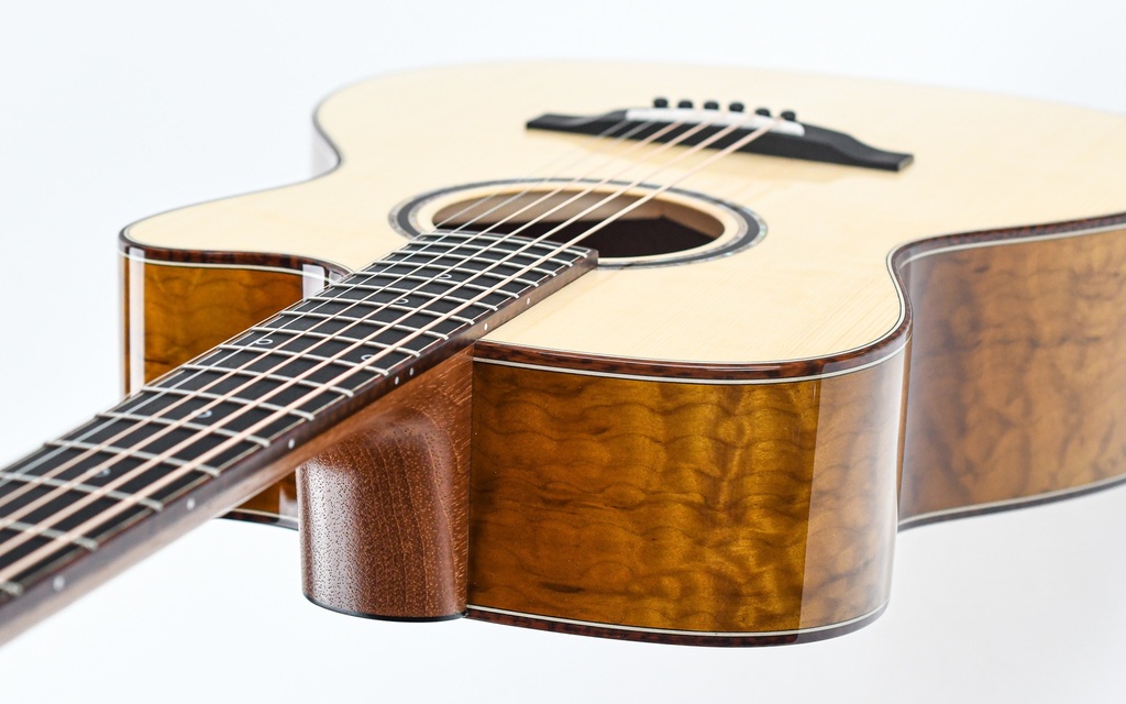 Lakewood M50 Custom Quilted Maple | The Fellowship of Acoustics